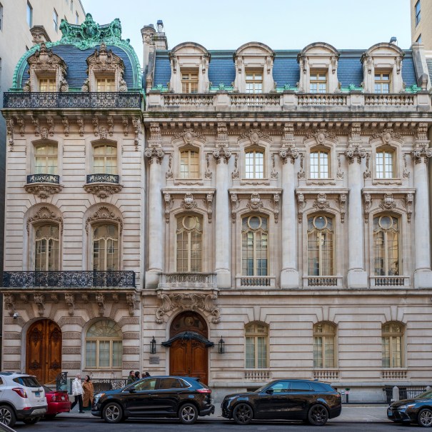 gilded age mansion facade