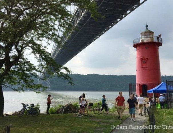 Little_Red_Lighthouse-Jeffreys_Hook-Washington_Heights-Manhattan-NYC-web