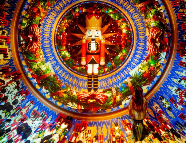 Spectacular Factory at ARTECHOUSE