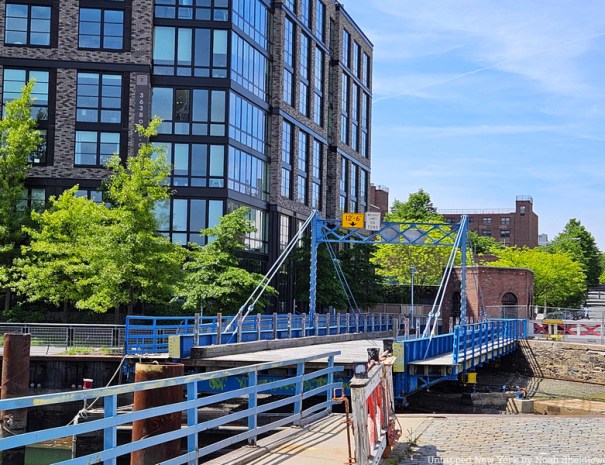 view of the gowanus canal retractable bridge